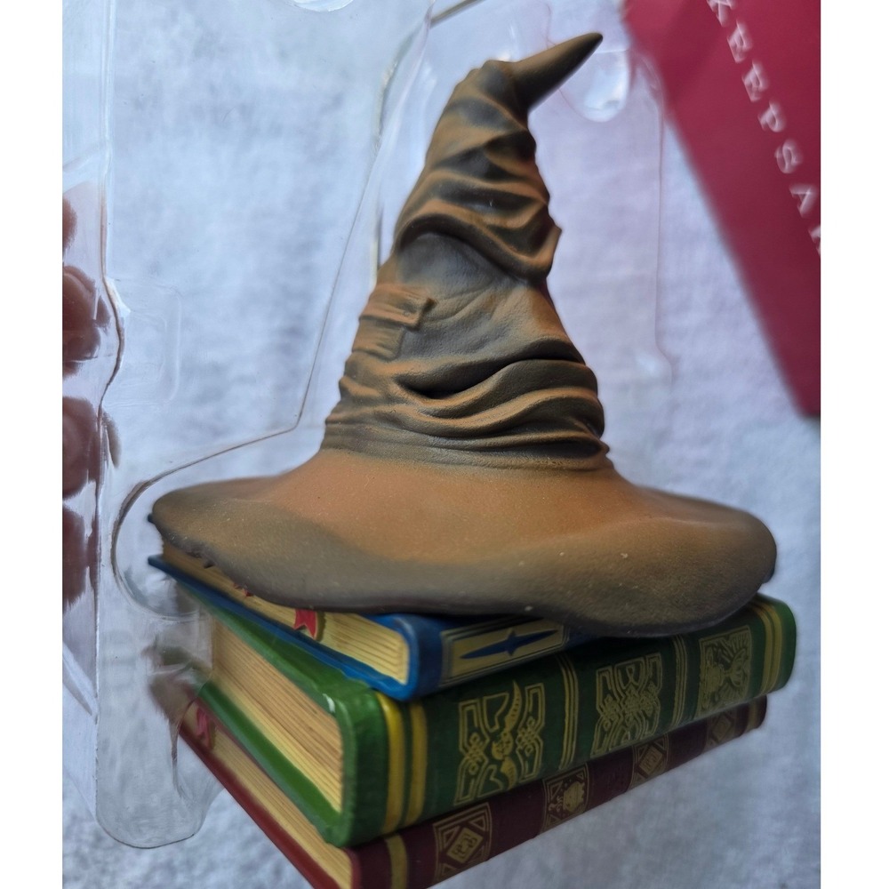 Hallmark 2021 Harry Potter Sorting Hat Magic Sound & Motion Keepsake Ornament P4 - Picture 8 of 16